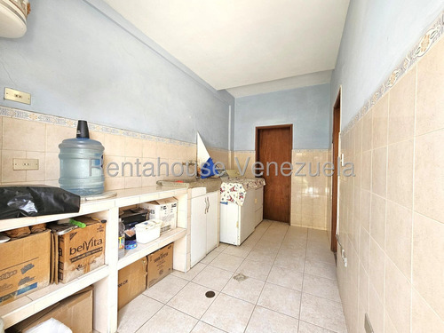 Amplia Quinta En Venta Al Este De Barquisimeto,lara Aa