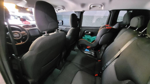 Imagem 8 de 9 de Renegade Sport 1.8 4x2 Flex 16v Aut.
