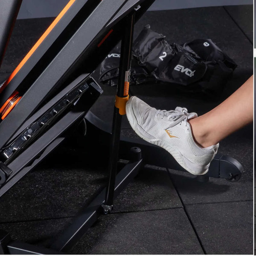 Esteira Resistente Evox Rtx 918 + Inclinação Elétrica I Cor Preto