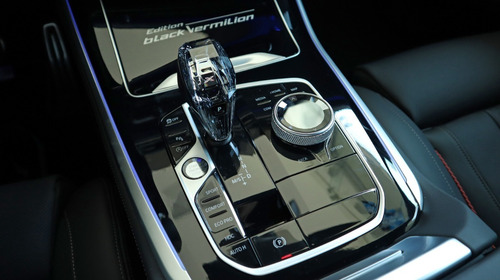 Imagen 9 de 11 de Bmw X5 M50i Edición Black Vermilion 2022