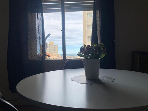 Venta 5 Ambientes En Centro De Comodoro A 3 Cuadras Del Mar