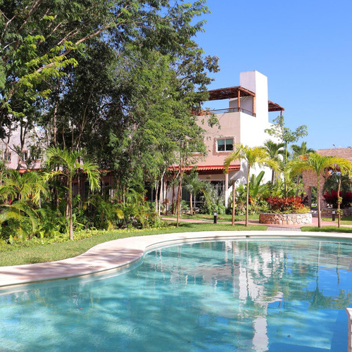 Casa En Venta En Playa Del Carmen De 2 Hab Con Alberca