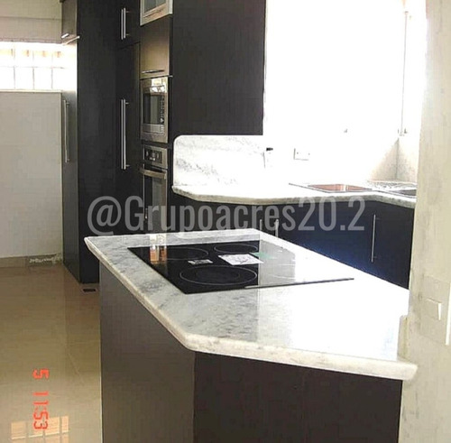 Imagen 8 de 16 de Se Vende Bello Town House En La Urb. Guarda Bosques 3. Municipio Carrizal. Edo. Miranda. Yc