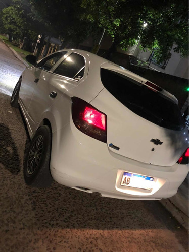 Chevrolet Onix 2017 1.4 Joy Ls + 98cv