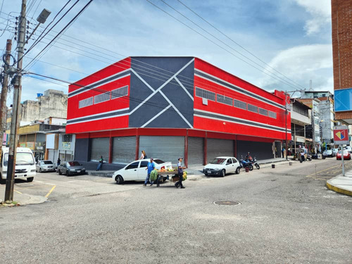 Mg Mini Centro Comercial En Venta En El Centro