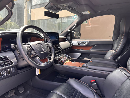 Lincoln Navigator 2024