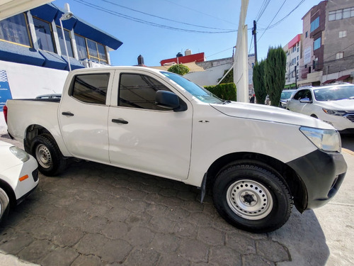 Nissan NP300 2.4 Doble Cabina Se Aa Pack Seg Mt