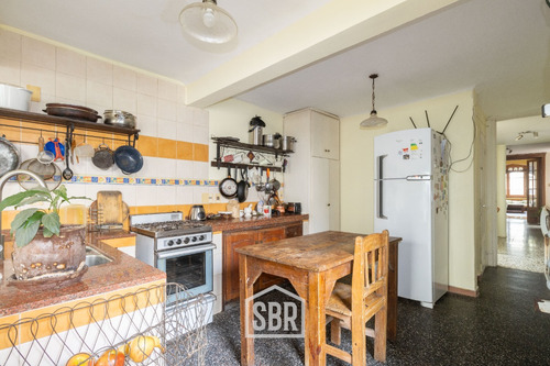 Venta Casa 3 Dormitorios Con Apartamento Independiente En Pocitos