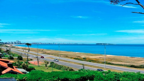 Casa De 8 Dormitorios - Playa Mansa - Punta Del Este