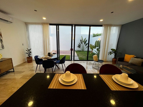 Townhouse Plus En Venta En Privada Ya'ax-beh En Conkal