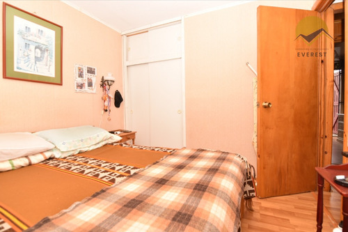 Se Vende Casa 6d 3b Con Estacionamiento. Algarrobo.