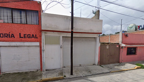 Venta De Casa Con Local Comercial En Col. Moderna De La Cruz, Toluca Recuperacion Bancaria- Sh05