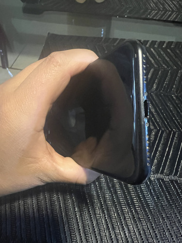 Apple iPhone SE (2da Generación) 128 Gb - Negro (Usado)