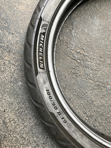 Pneu Moto Michelin Commander 3 100/90-19 Ml135 (Usado)