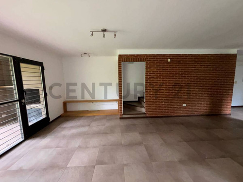Calle 478 Entre 26 Y 27, City Bell | Duplex 2 Dormitorios.
