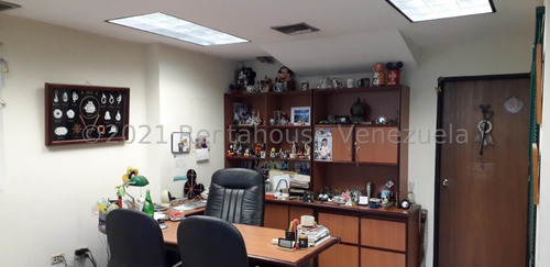 Imagen 18 de 30 de Edificio En Alquiler En Los Chaguaramos Mls #21-24243 Wilfredo Bazan