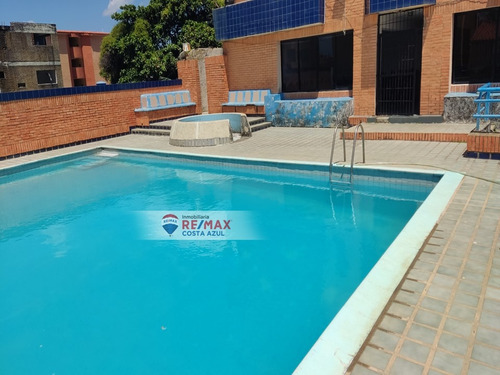 Remax Vende Apartamento Con Excelente Ubicación En Cayo Esmeralda, Avenida Silva Tucacas.