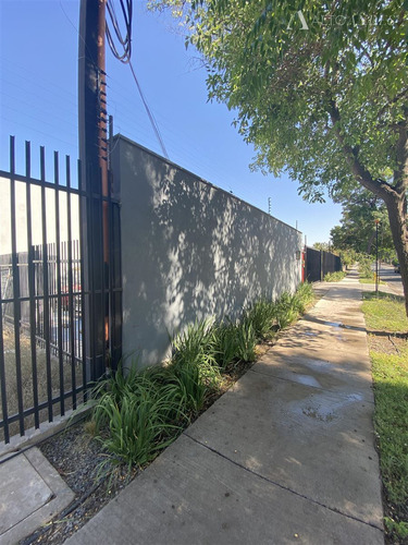 Casa En Venta De 3 Dorm. En La Florida