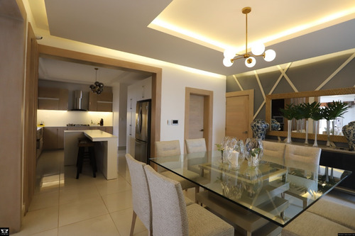 Imagen 2 de 30 de Impresionante Casa Ubicada En Santiago (a124)