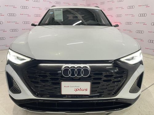 Audi Q8 Sportback E-Tron 0.0 55 S-Line Quattro