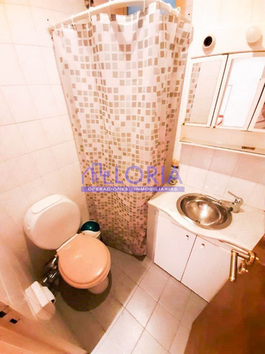 Imagen 14 de 19 de Oficina En Venta - Apto Vivienda - Oportunidad.-