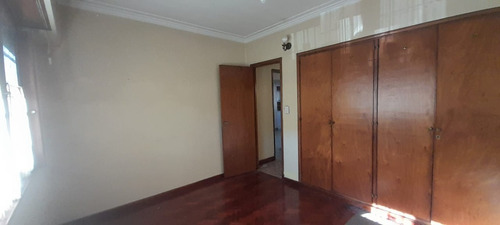 Apto Credito Casa En Venta . Tres Dormitorios 1 En Suite. Patio Y Terraza