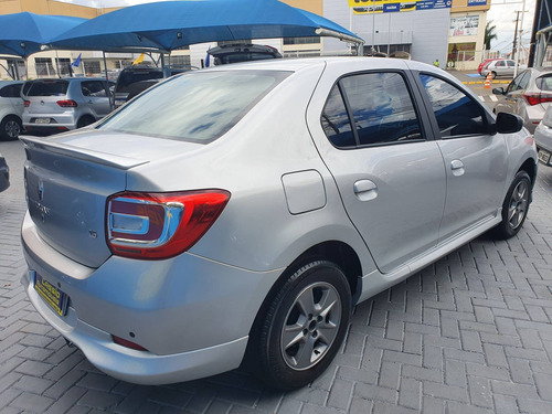 Renault Logan 1.6 Dynamique 8v Flex 4p Manual