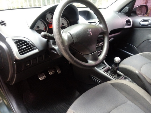 Peugeot 207 Sw 2010 1.6 16v Escapade Flex 5p