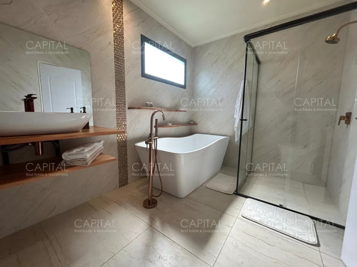 Chacra Con Casa Moderna En Venta, Ruta 39.
