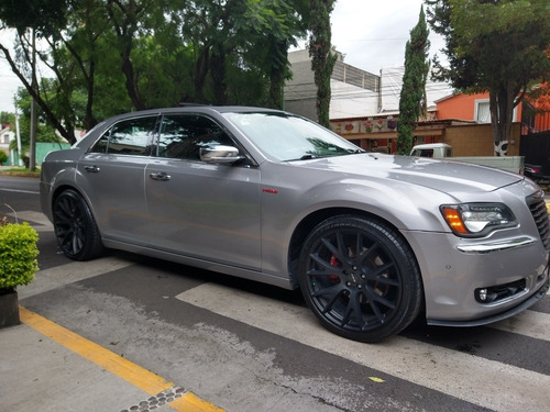 Imagen 14 de 15 de Chrysler 300c 3.6 Premium V8 5 Vel At 2012