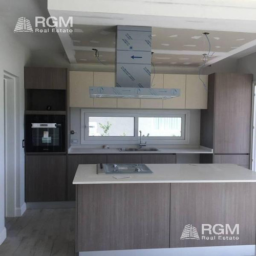 Imagen 5 de 18 de Venta Barrio Castaños