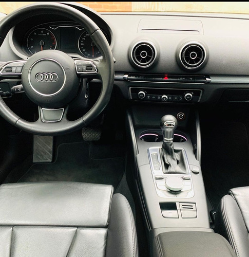 Audi A3 Sedan 1.8 Tfsi Ambition S-tronic 4p