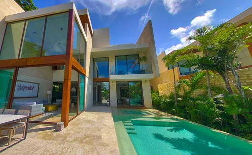 Villa En Venta En Playa Del Carmen Riviera Maya Alrz6485