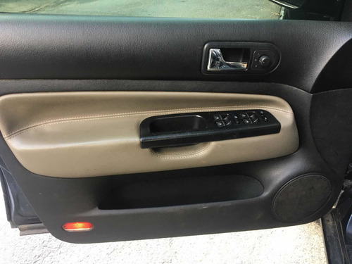 Volkswagen Golf 2008 1.6 Sportline Total Flex 5p