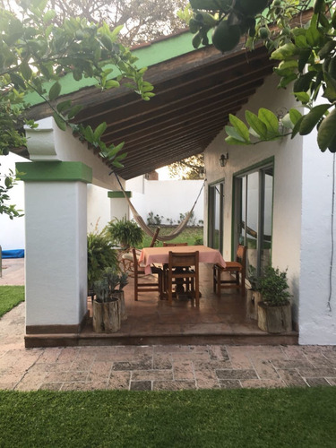 Imagen 4 de 14 de Residencia En Venta Con Jardín Y Alberca