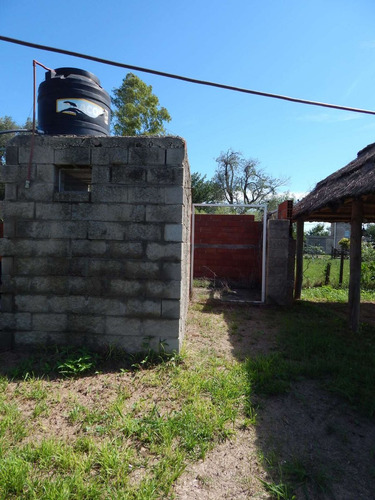Venta Terreno Con Pileta Y Quincho En Andino