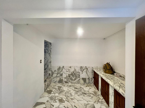 Casa Para Oficinas En Renta Y Venta En Lomas De Chapultepec
