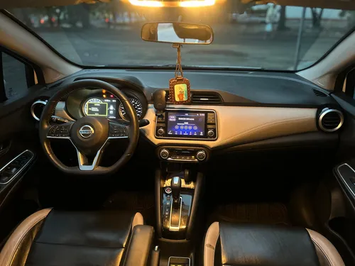 Nissan Versa 1.6 Exclusive