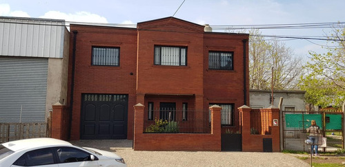 Imagen 1 de 30 de Casa 4 Ambientes En Venta - Los Polvorines