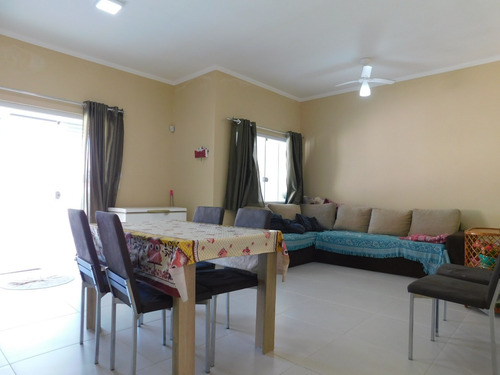 Casa Com Piscina A Venda Na Praia De Peruíbe