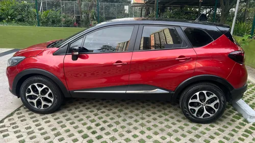Renault Captur 2.0 Intens Automática