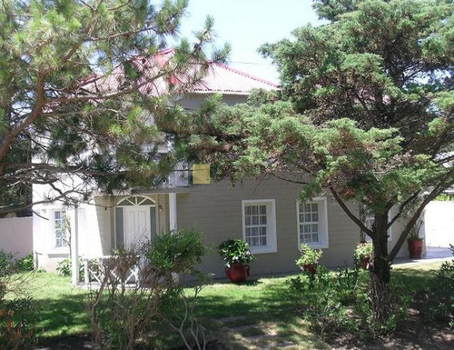 Imagen 2 de 24 de Venta De Casa De 4 Dormitorios En La Barra