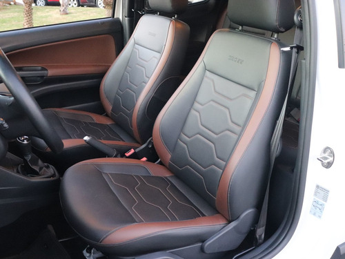Imagem 9 de 15 de Volkswagen Saveiro Cross Cab Dupla 1.6 Top 2019/2020
