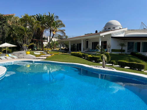 Venta De Casa En Cuernavaca, Col. 3 De Mayo, 2400 Mts