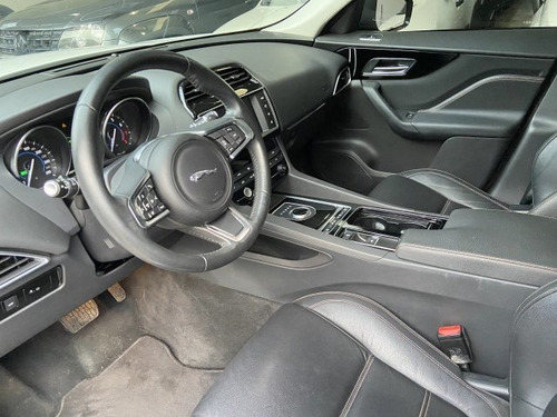 Imagem 4 de 15 de F-pace 2.0 16v Ingenium Prestige Awd 4p Automático