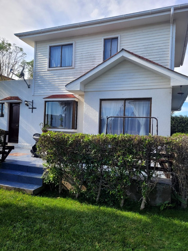 Linda Casa  Ubicada En Condominio El Llano De Algarrobo