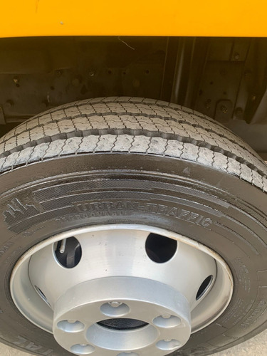 Imagem 10 de 16 de 18x De R$ 6.780 No Cartão Vw 5140 4x2 2006 Baú De 3.5 Metros