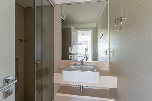 Apartamento De 2 Dormitorios En Crystal Views, Solana - Crystal View - Ref : Pbi13322