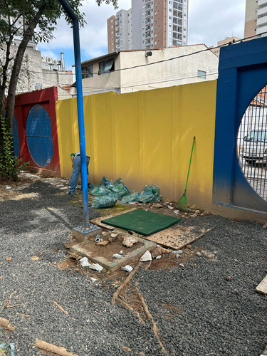 Instalação De Piso Drenante De Borracha