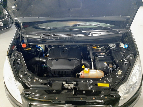 Fiat Idea 2011 1.6 16v Essence Flex Dualogic 5p